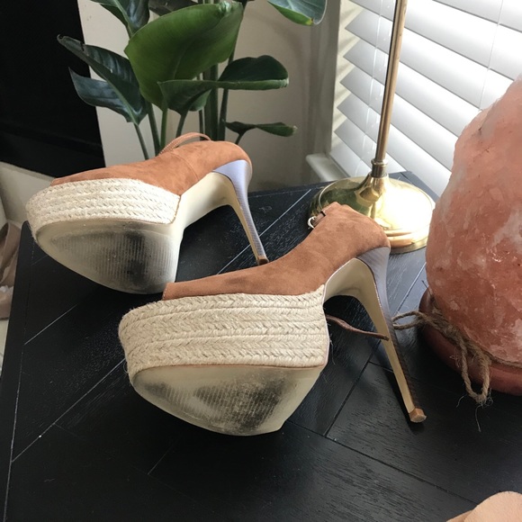 Sexy ShoeDazzle Open Toe Pump - Picture 6 of 6